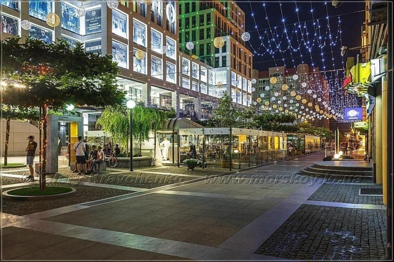 Апартаменти На Центральному Кельнському Бульварі Dnipro Exteriör bild